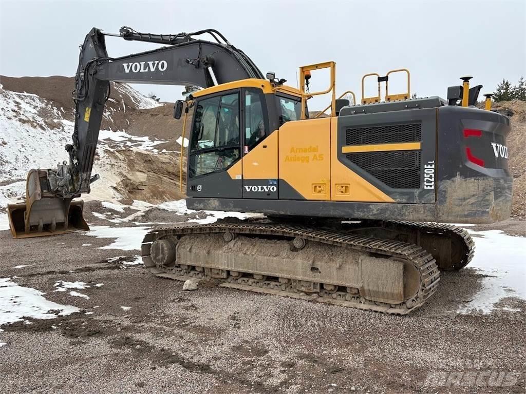 Volvo EC250EL Bageri guseničari