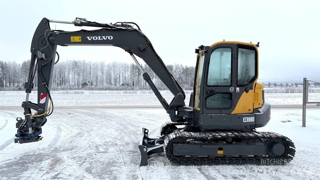 Volvo ECR88D Midi bageri 7t – 12t