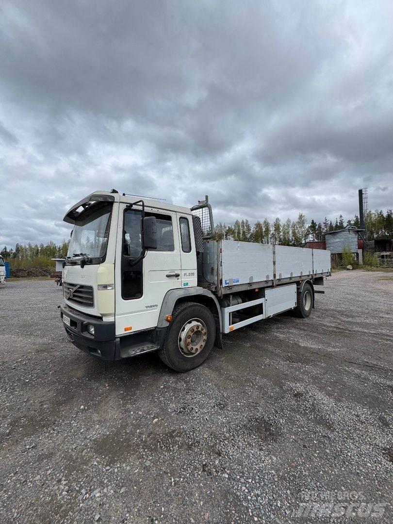 Volvo FL6 Kamioni sa otvorenim sandukom