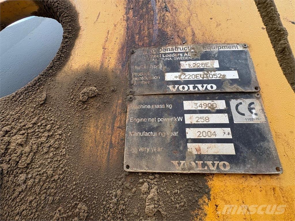 Volvo L 220 E Utovarivači na točkove
