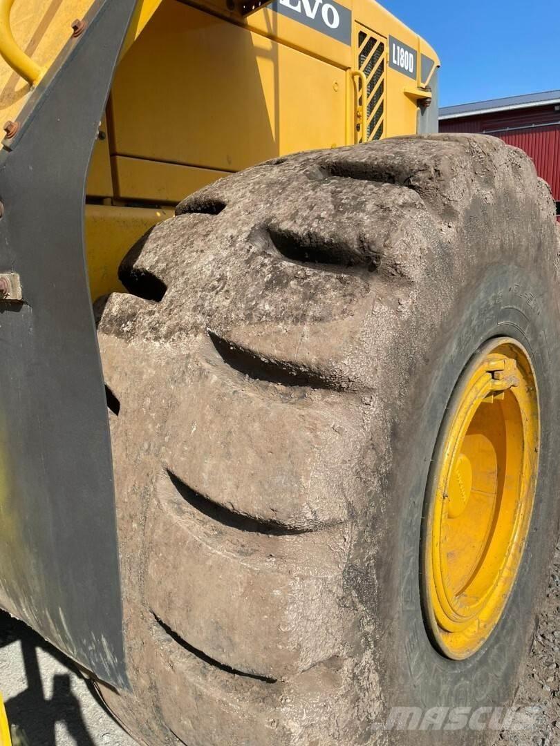 Volvo L180D Utovarivači na točkove