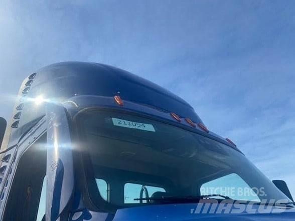 Freightliner CASCADIA 116 Tegljači