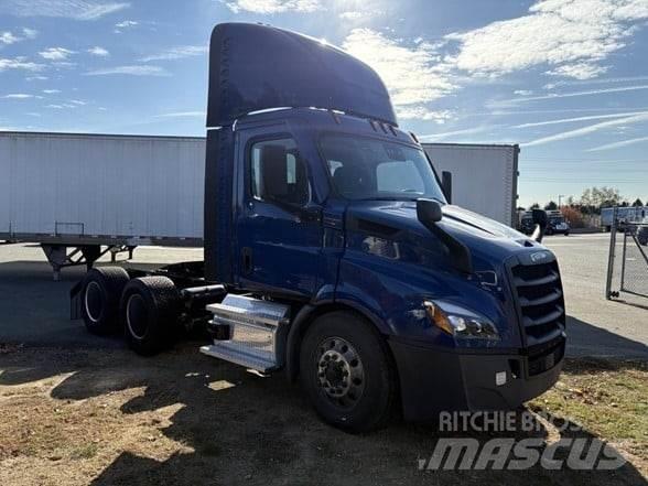 Freightliner CASCADIA 116 Tegljači