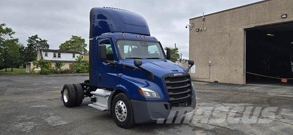 Freightliner CASCADIA 116 Tegljači