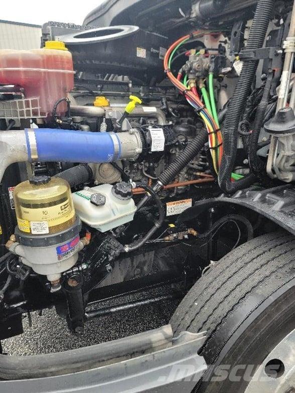 Freightliner CASCADIA 116 Tegljači