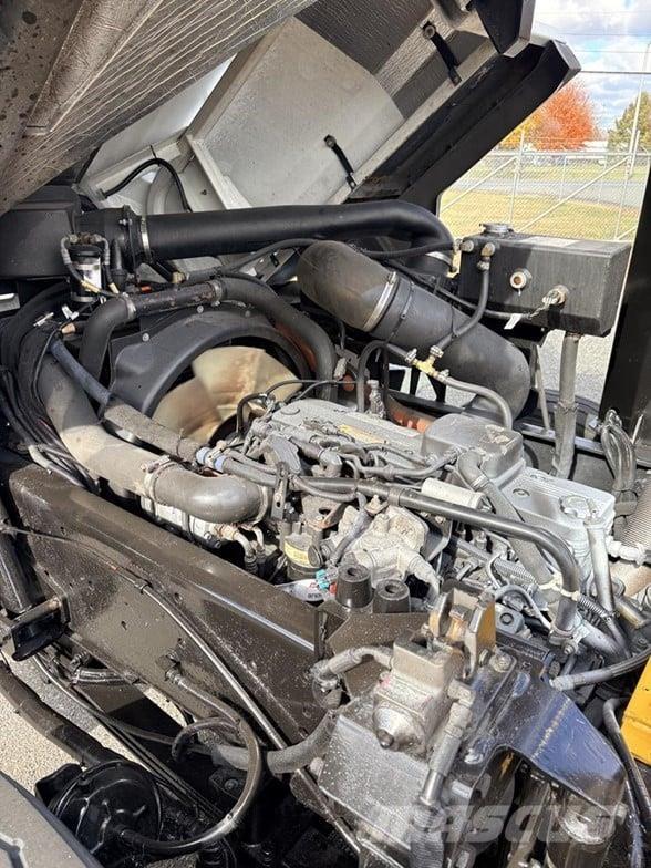 Kalmar OTTAWA 4X2 OFF-ROAD Terminalni tegljači