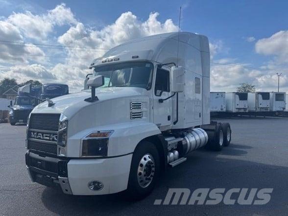 Mack ANTHEM 64T Tegljači