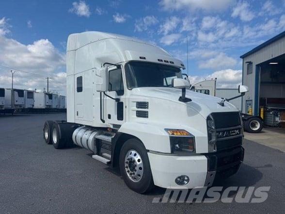 Mack ANTHEM 64T Tegljači