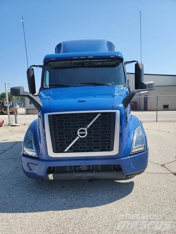 Volvo VNL64T860 Tegljači