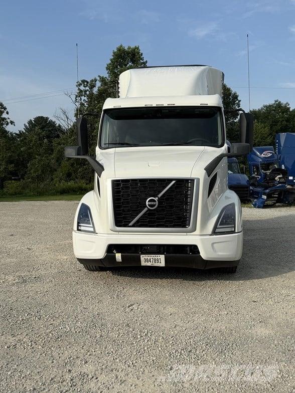 Volvo VNR64T640 Tegljači
