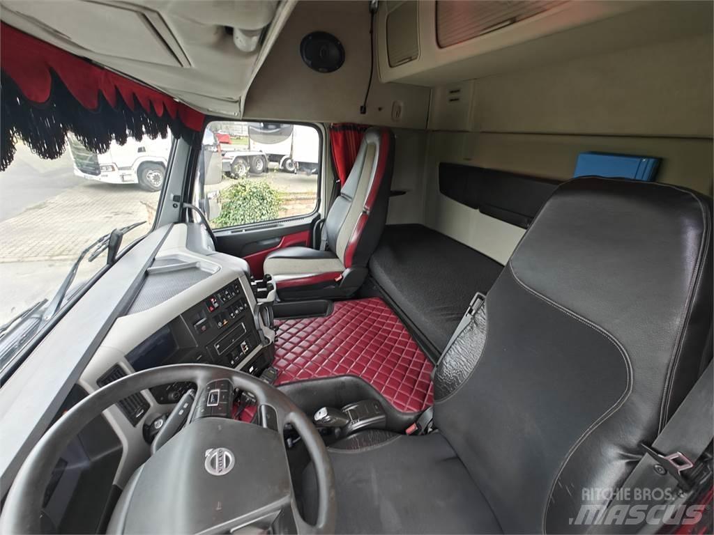 Volvo FM460 Rol kiper kamioni sa kukom za podizanje tereta