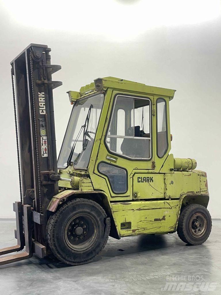 Clark C500-Y100PD Dizelski viljuškari
