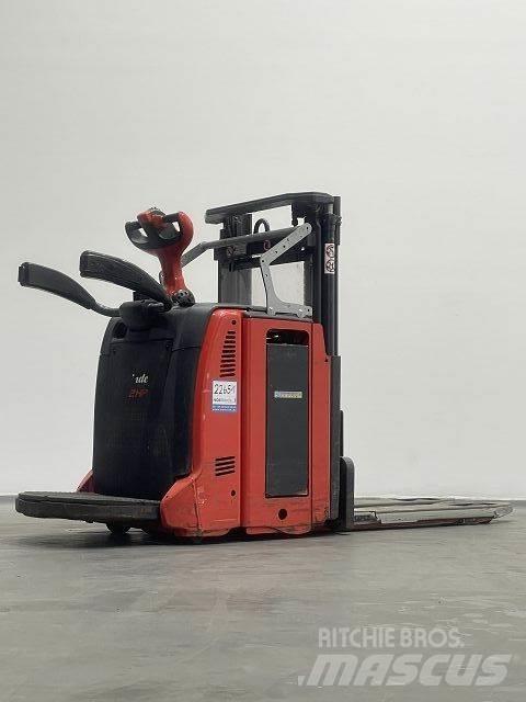 Linde D12HPAP Ručni električni viljuškar