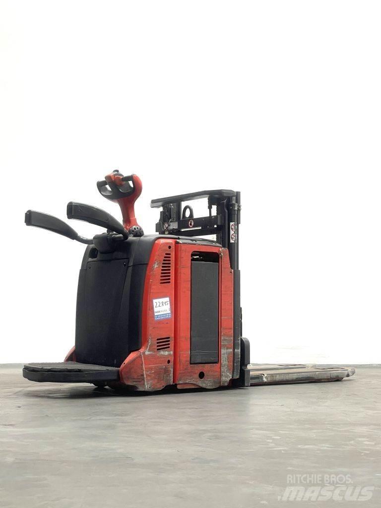 Linde D12HPAP Ručni električni viljuškar