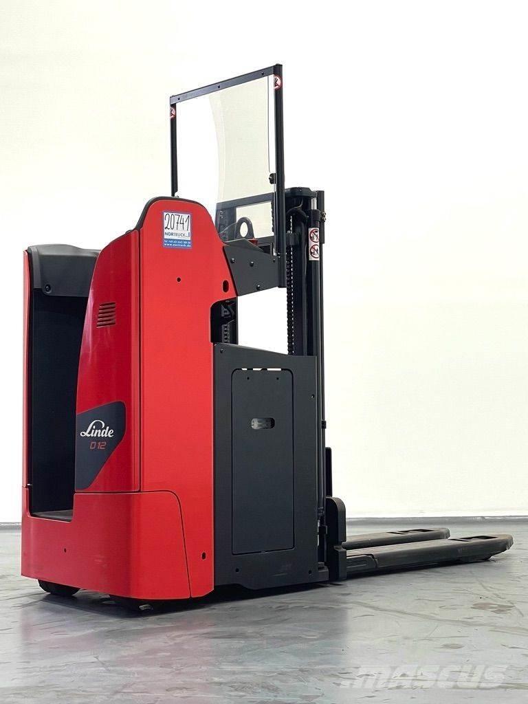 Linde D12SF-1164 Ručni električni viljuškar