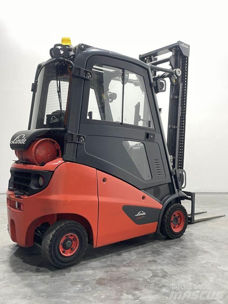 Linde H16T-01-391 Plinski viljuškari