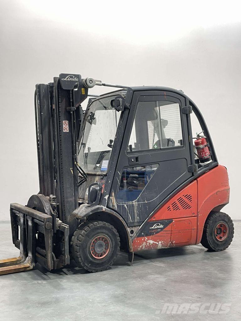 Linde H25D-02-392 Dizelski viljuškari