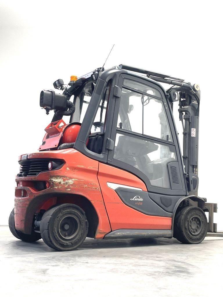 Linde H25T-01 Plinski viljuškari