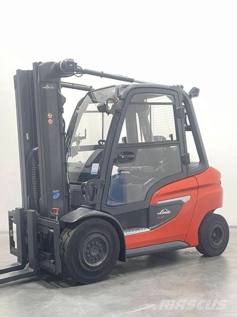 Linde H30D-01-1202 Dizelski viljuškari