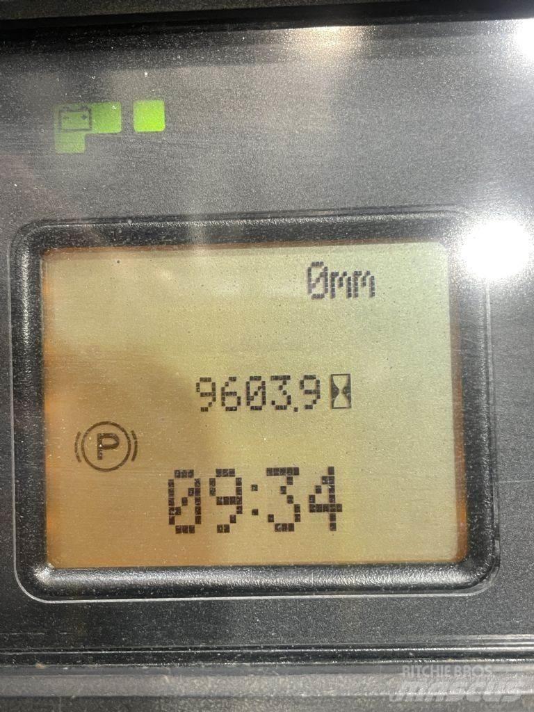 Linde R14-01-1120 Viljuškari sa pomičnim stupom