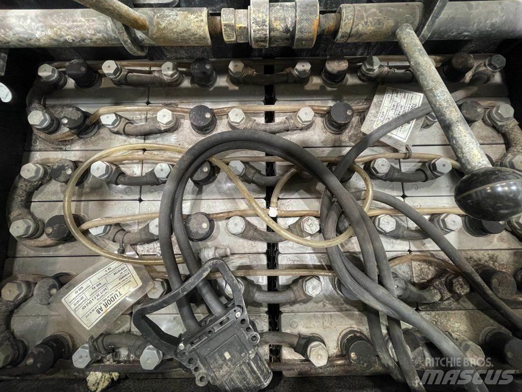 Linde V12-015 Visoko dizajući komisioni viljuškar