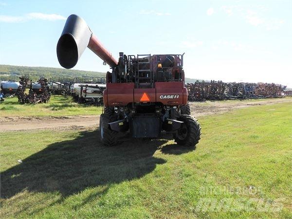 Case IH 8230 Kombajni