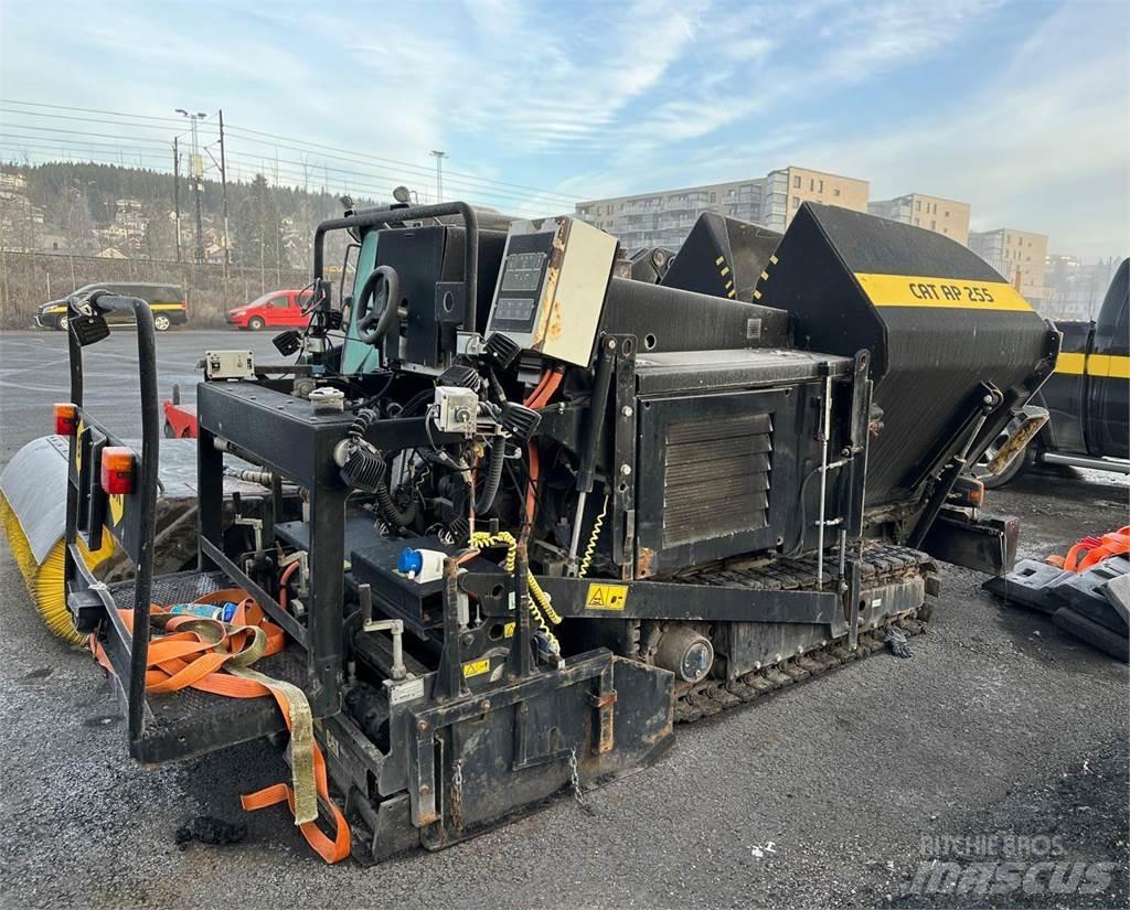 CAT AP255 Paver Asfaltni finišeri