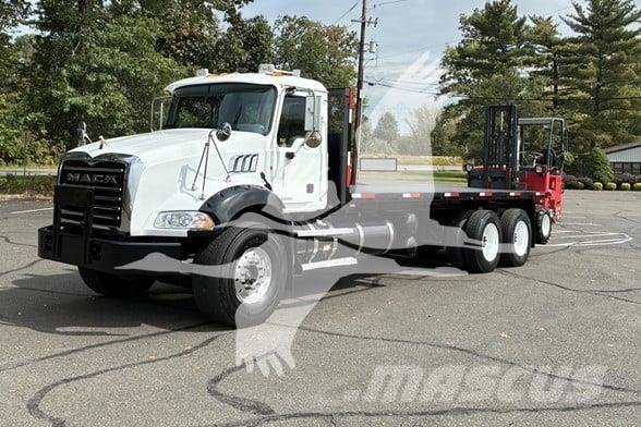 Moffett M55 Mobilni viljuškari