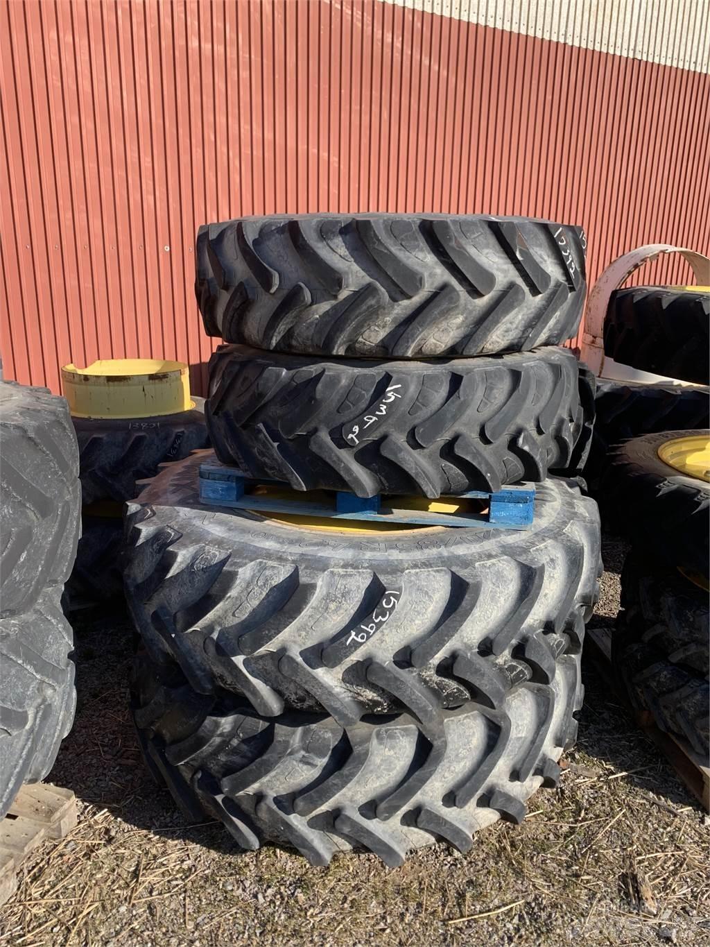  520/85x42, 420/85x30 Gume, točkovi i felne