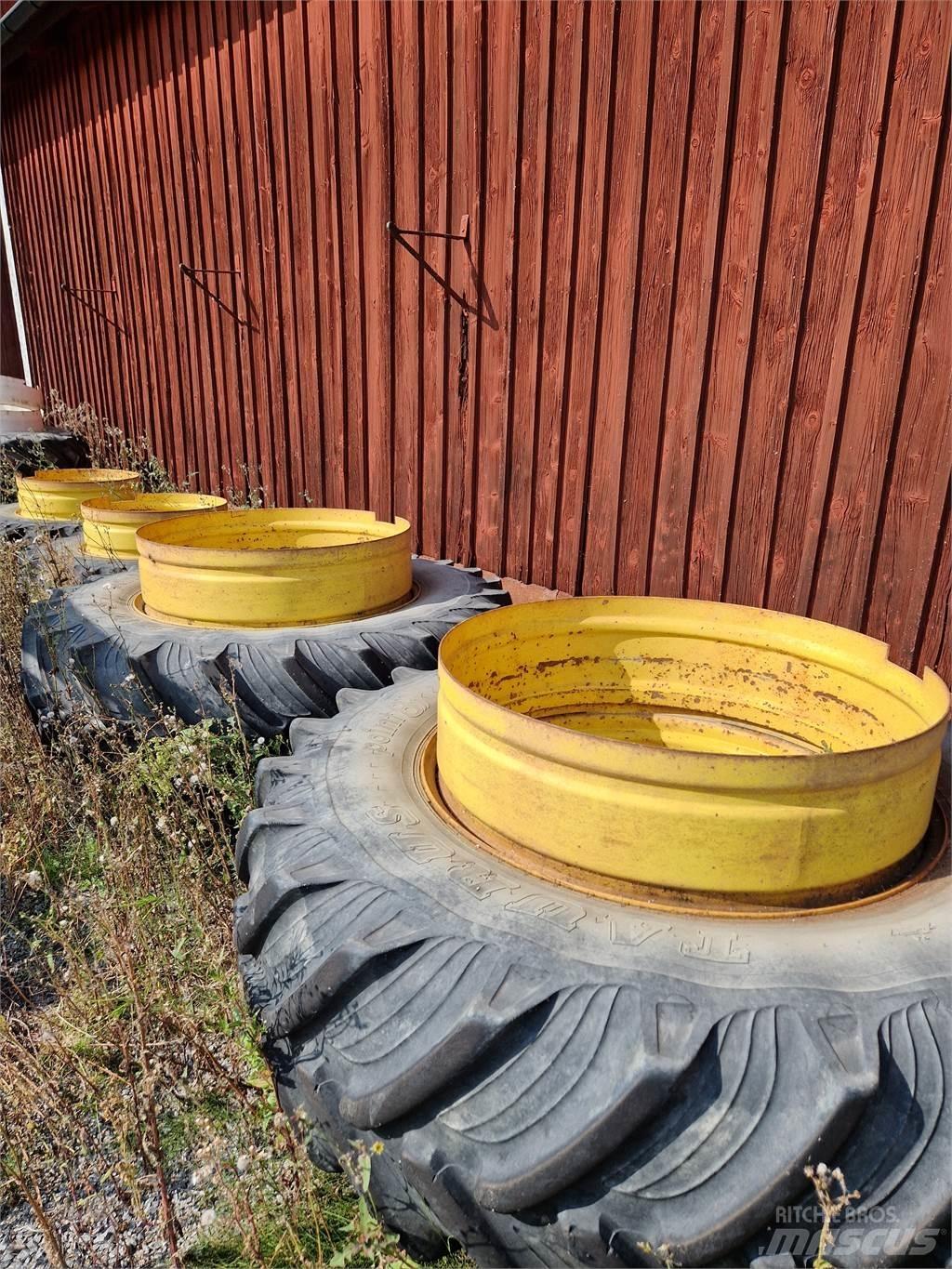  650/65x42, 540/65x30 Gume, točkovi i felne