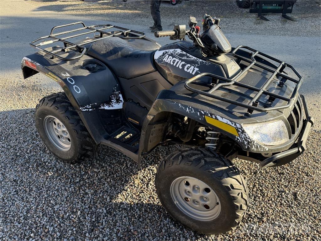Arctic Cat 700H1 SERVO Terenska vozila