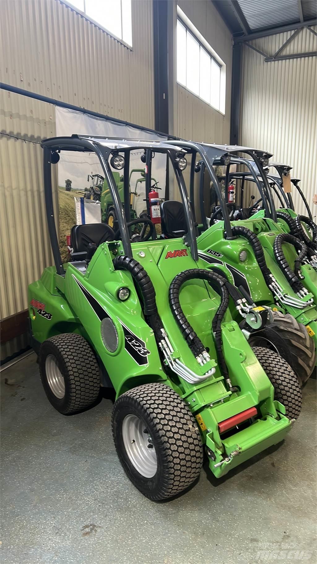 Avant 423 Skid steer mini utovarivači
