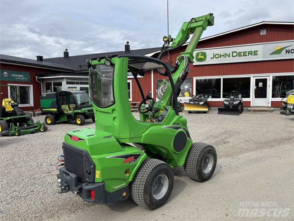 Avant 650 Skid steer mini utovarivači
