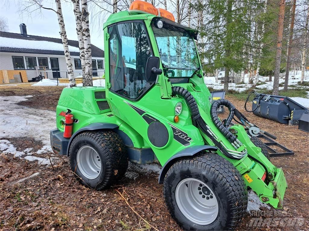 Avant 760i Skid steer mini utovarivači