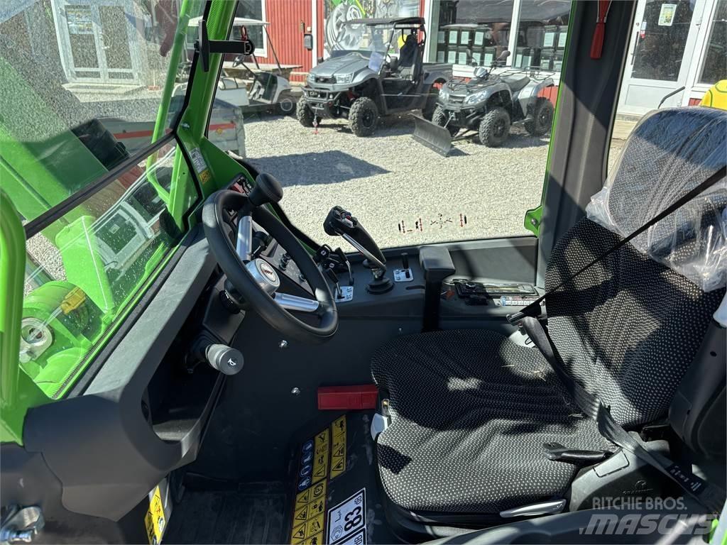 Avant 760i Skid steer mini utovarivači