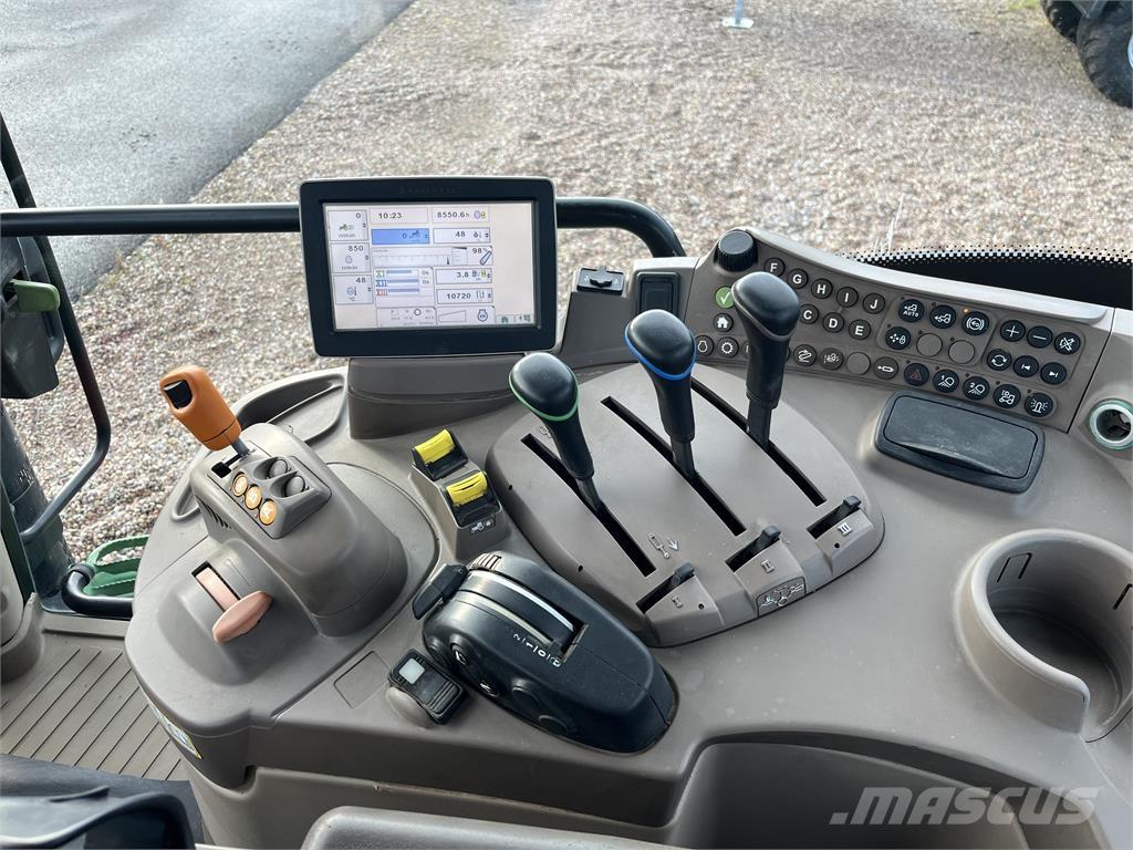 John Deere 6140R Traktori