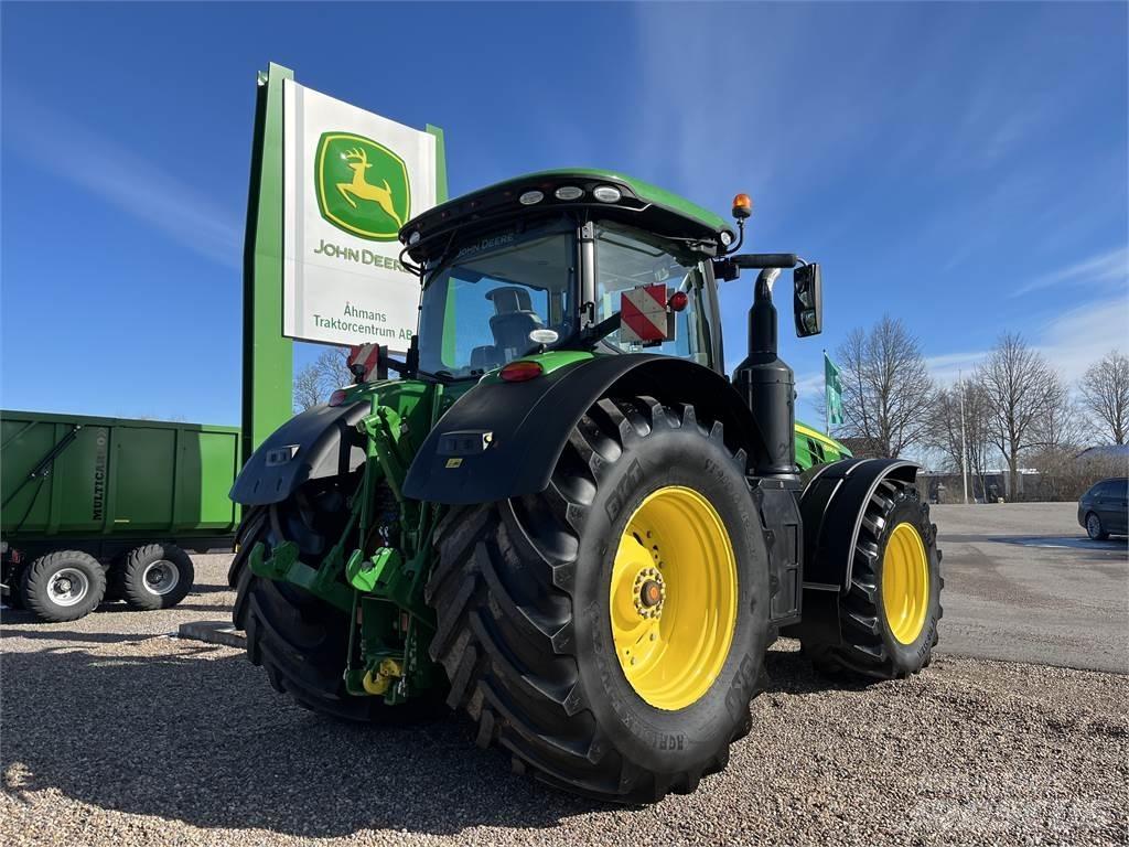 John Deere 8370R Traktori