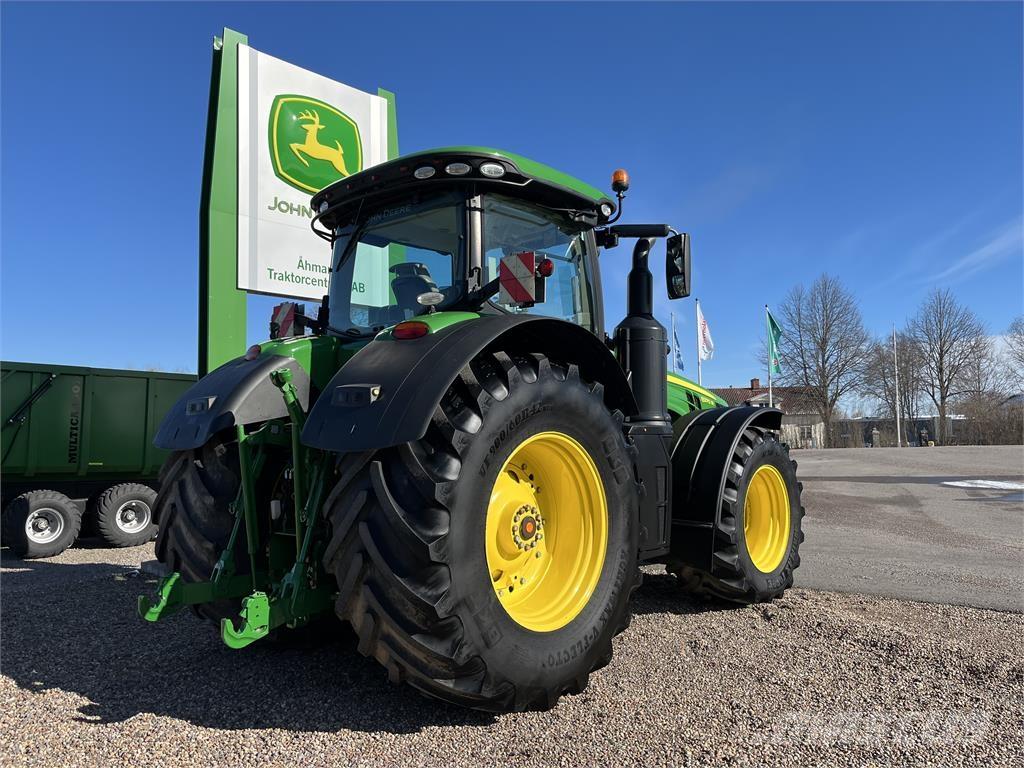 John Deere 8370R Traktori