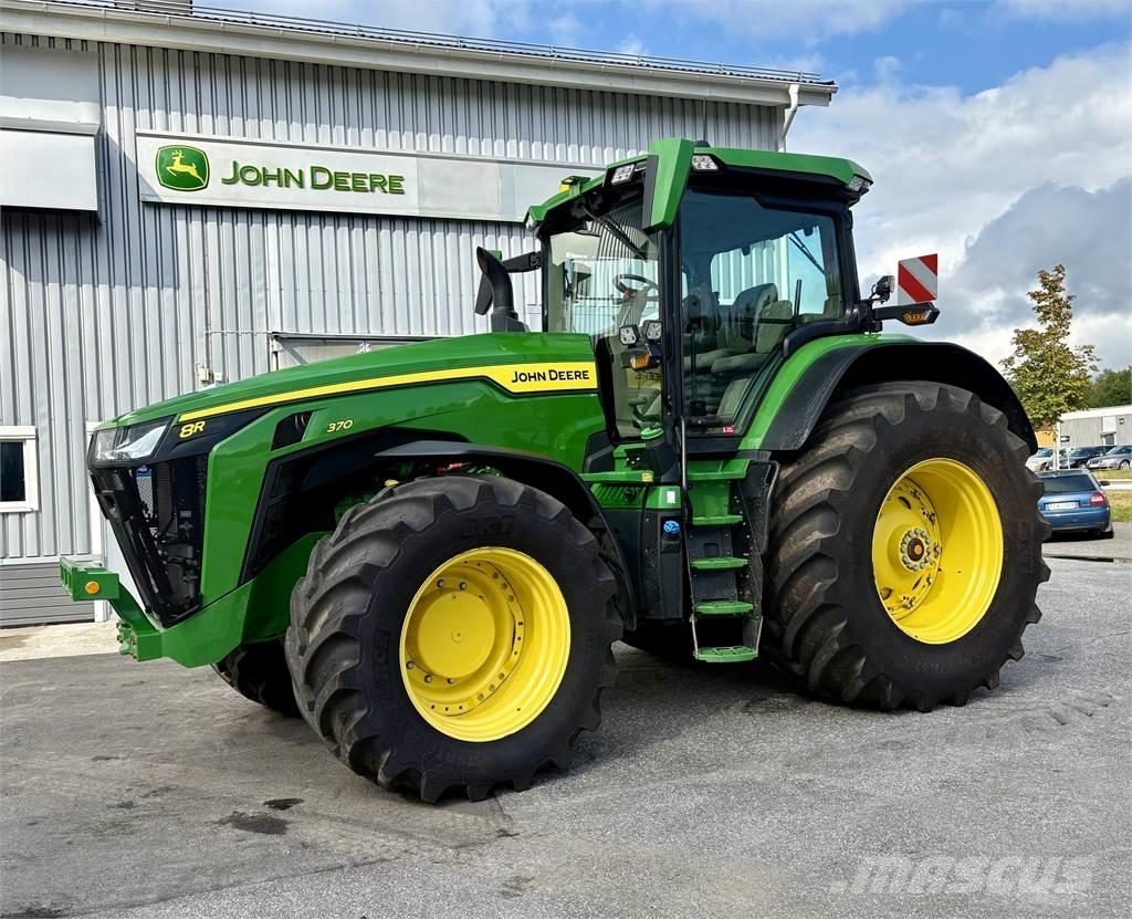 John Deere 8R 370 Traktori