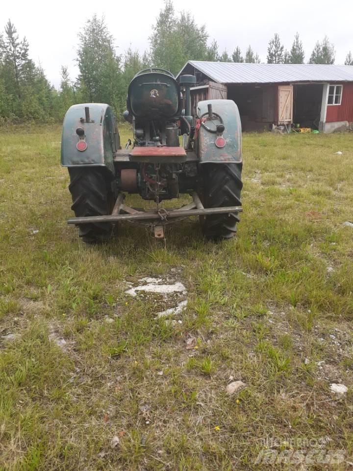 MAN 33A Traktori