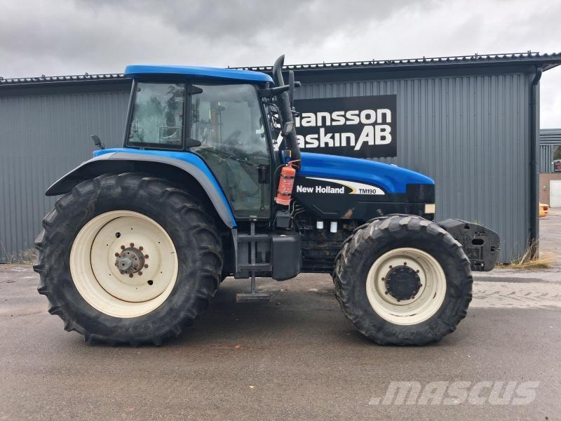 New Holland TM 190 Traktori