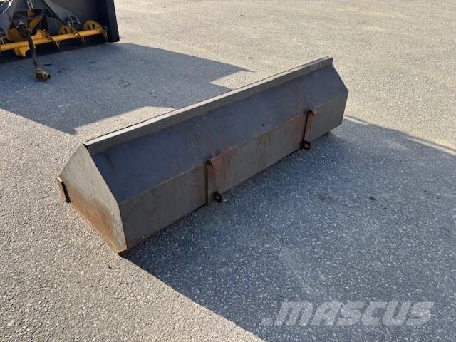  SNÖSKOPA 200 ÅLÖ TYP3 Ostala dodatna oprema za traktore