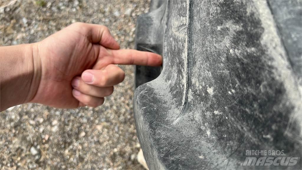 Trelleborg 520/85R42 Gume, točkovi i felne