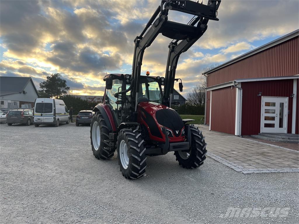 Valtra A 84 Traktori