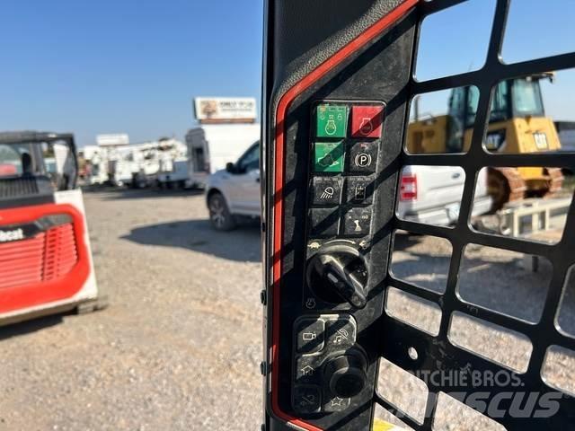 Bobcat T64 Skid steer mini utovarivači