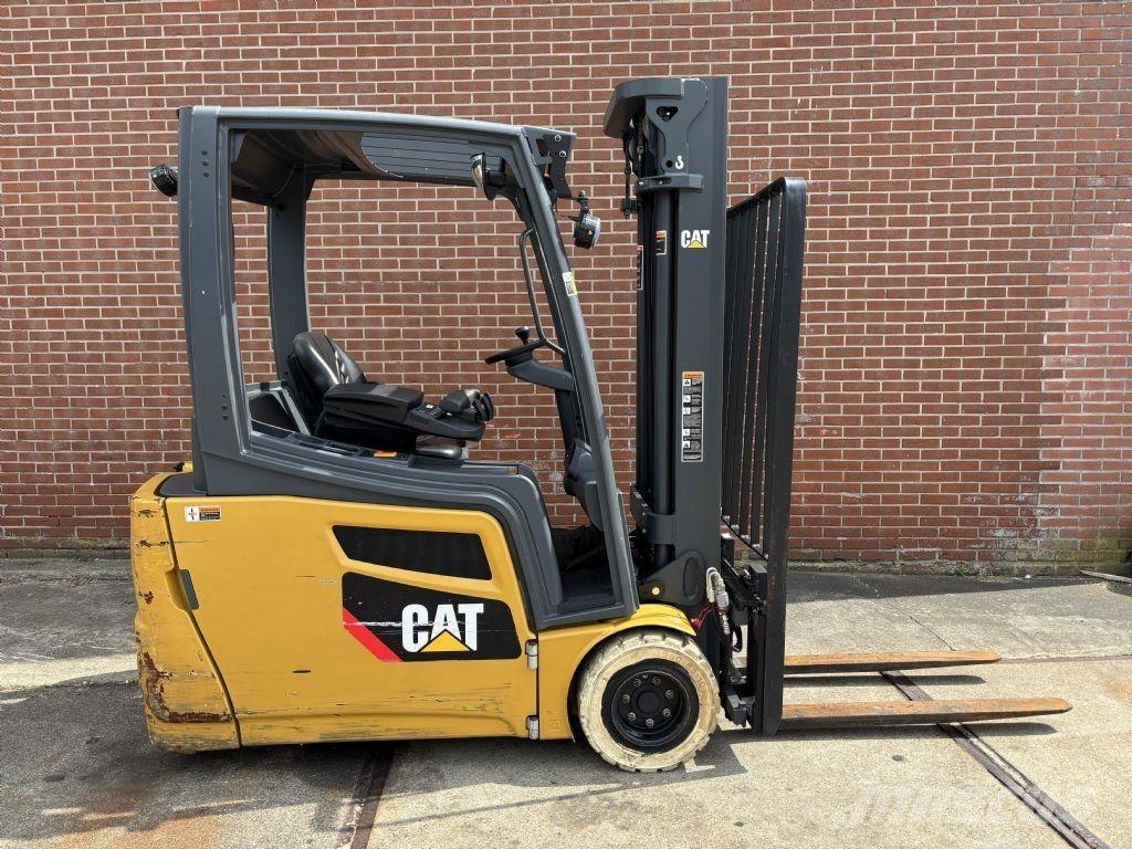 CAT 2ET4000 Električni viljuškari