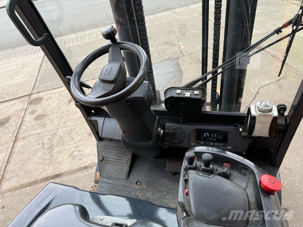 Doosan B35X-7 Električni viljuškari