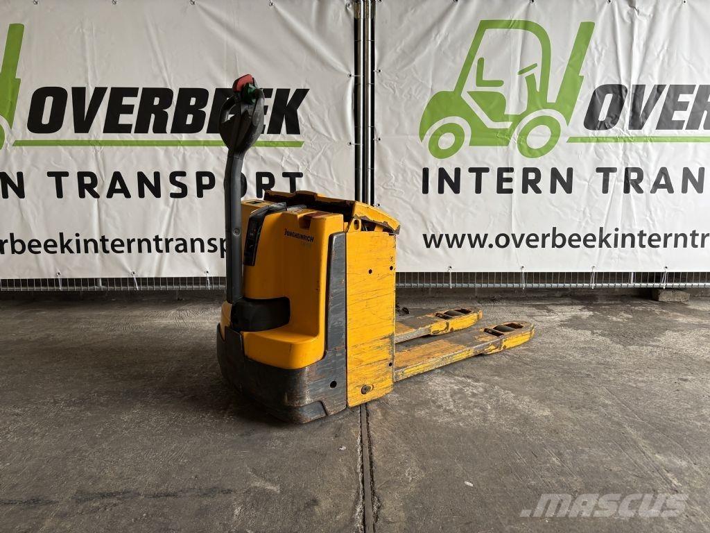 Jungheinrich EJE116 Nisko podizni električni viljuškar
