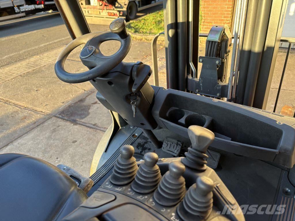 Linde H35T Plinski viljuškari