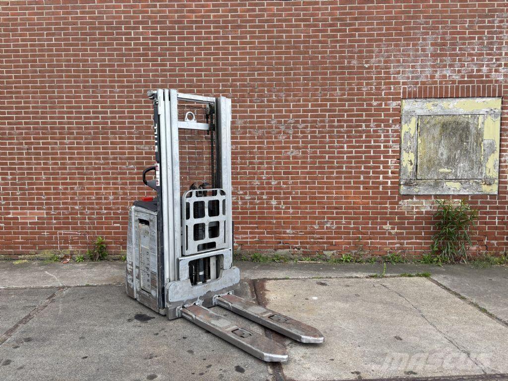 Still EXV 14 Ručni električni viljuškar